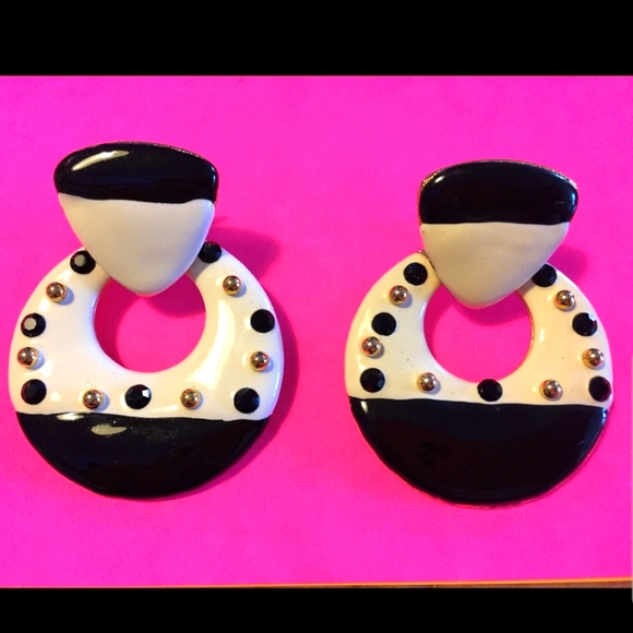 Vintage Jewelry Vintage Door Knocker Earrings Black White Gold